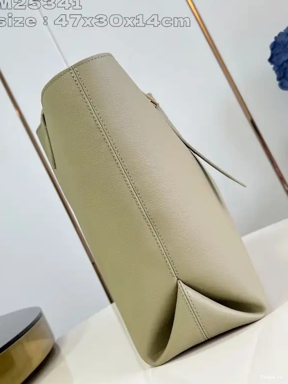 Cheap MM-47*30*14CM Cabas LOUIS VUITTON Low Key 0501